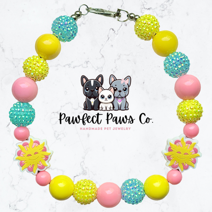 *Chapoteo al sol* Collar de cuentas personalizado para perro o gato: ¡para el segundo cumpleaños de Gertie!