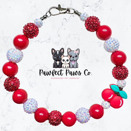 ¡Oh Cherry*! Collar para perro o gato con cuentas personalizado en color cereza brillante blanco y rojo.