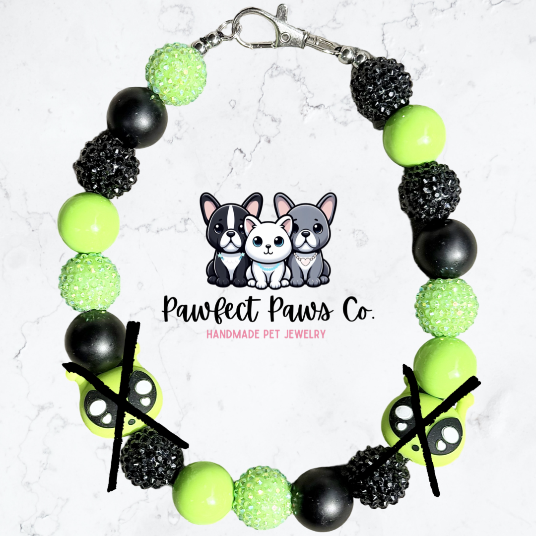 Earthling* Green & Black Sparkle Alien Custom Beaded Dog/Cat Necklace!